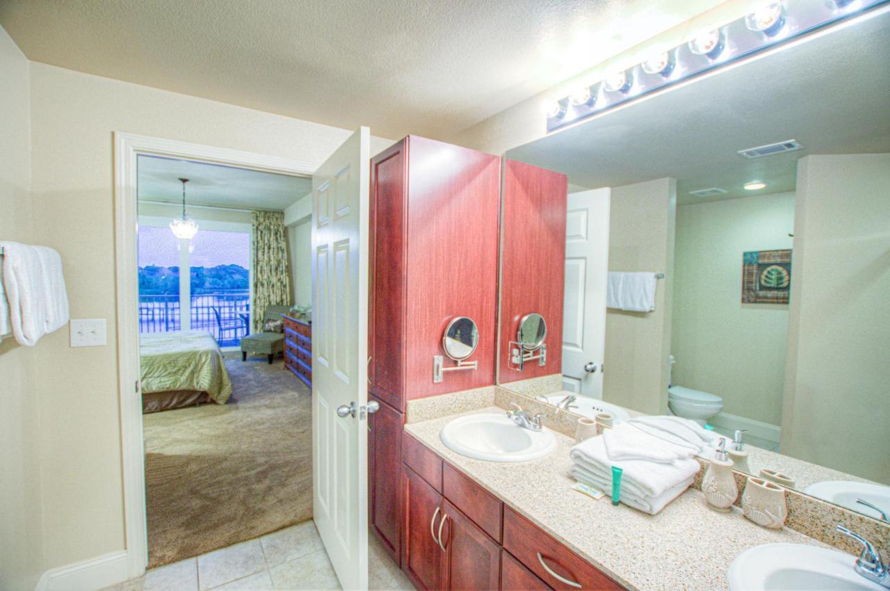 Laketown 232 - 2 Bd, Light Show From Balcony, Fantastic Amenities * Panama City Beach